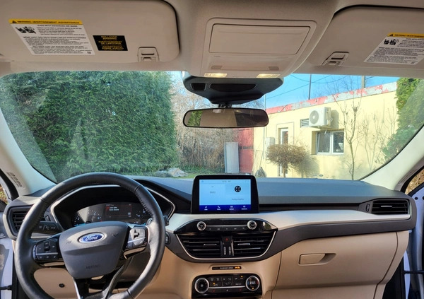 Ford Escape cena 107900 przebieg: 6000, rok produkcji 2021 z Piaseczno małe 172